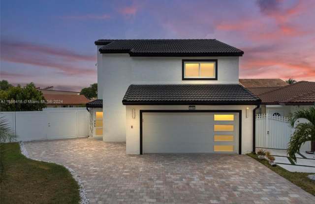 1198 SW 133rd Place Cir