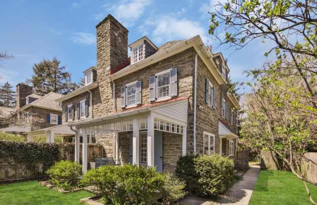 Photo of 17 E WILLOW GROVE AVENUE