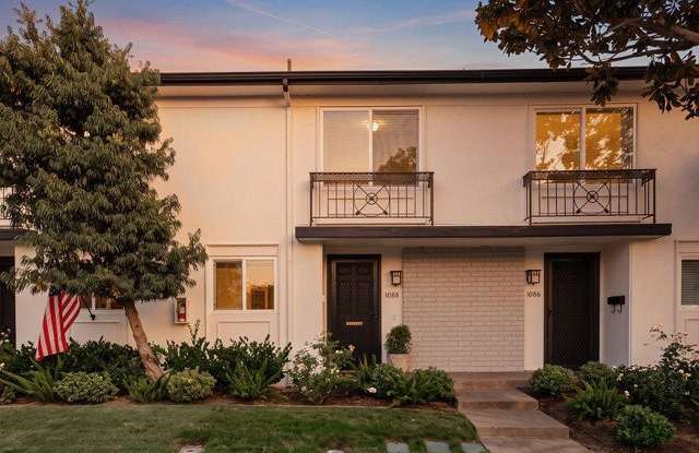 1088 Buckingham Lane