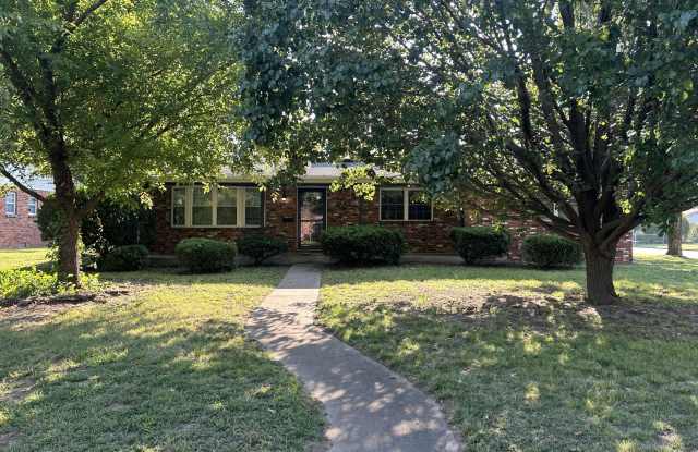 Photo of 2729 S Illinois Avenue