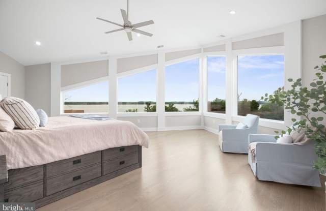 5911 MOUNT VERNON Boulevard