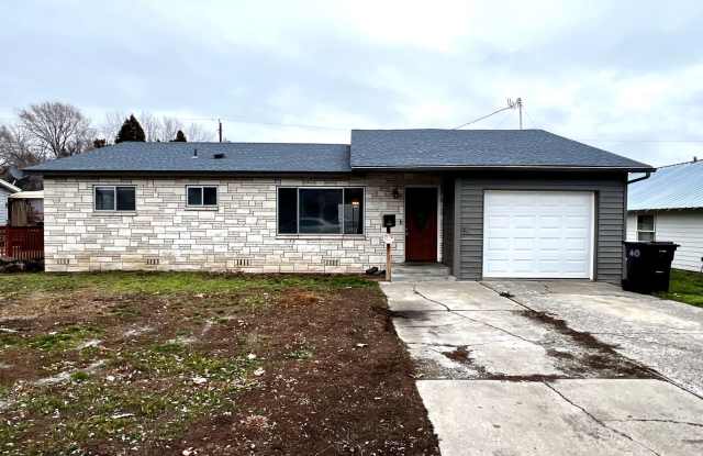 1407 S 20th Avenue - Yakima WA