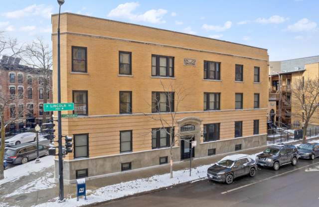 1900 N Lincoln Ave