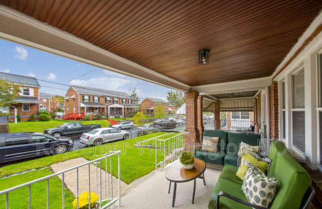 Photo of 1910 T St SE