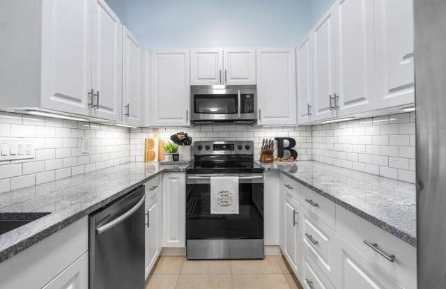 Photo of 1106 Hyacinth Place