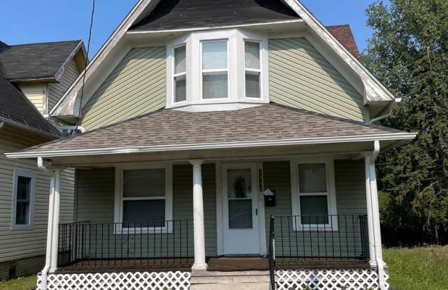 3 bedroom 1 bathroom