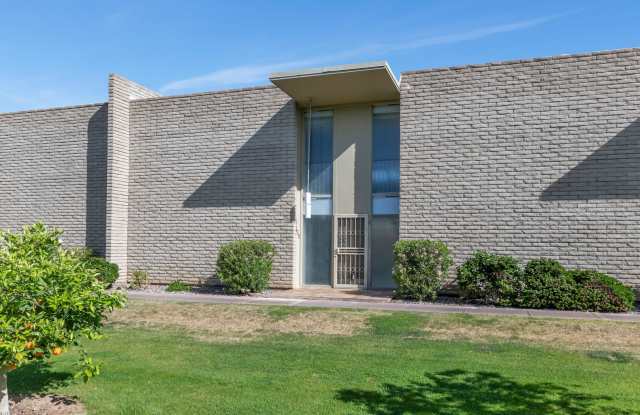 1615 E Maryland Phoenix, AZ 85016