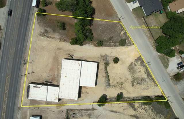 1220 Mineral Wells Highway