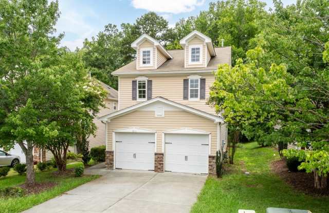 Four Bedroom Home in Sought After Neighborhood!