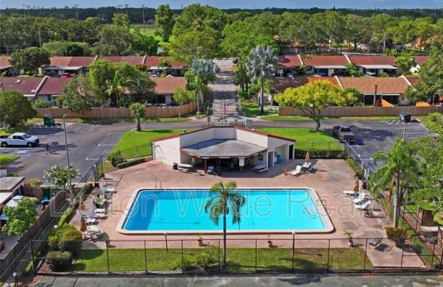 2095 Sunset Point Rd