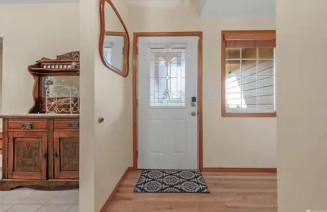 20429 81st Drive Northeast