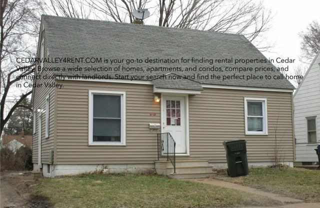 3 Bedroom, 1 Bath House 646 Kern St Waterloo, IA 50703