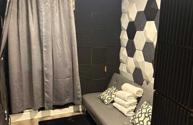 127 Wilmington Place Southeast - Room 3