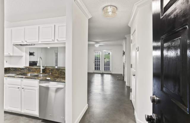 3655 Habersham Rd NE