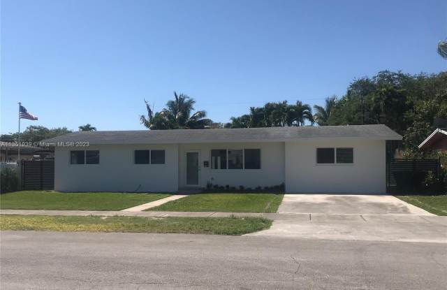 8640 SW 125th Ter