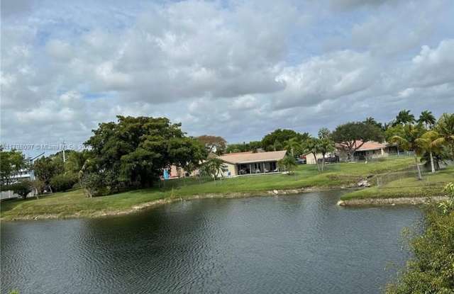 Photo of 1845 Vista Way