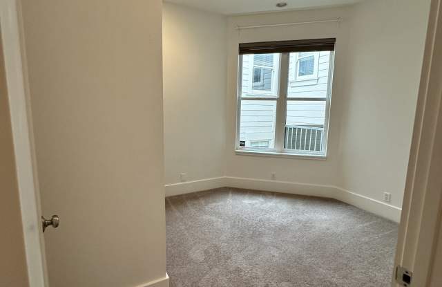 Photo of 1468 Valencia St