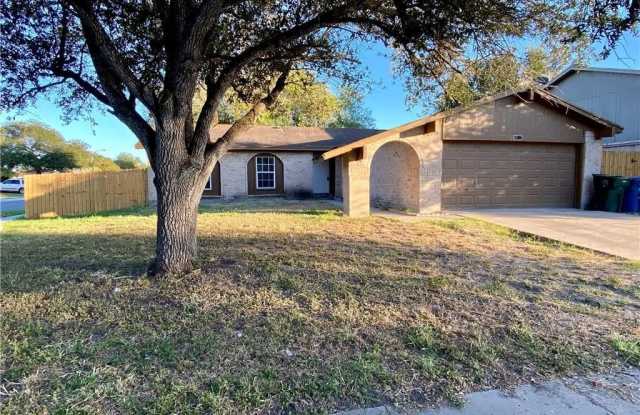 3734 Honey Creek Dr - 3734 Honey Creek Drive, Corpus Christi, TX 78410