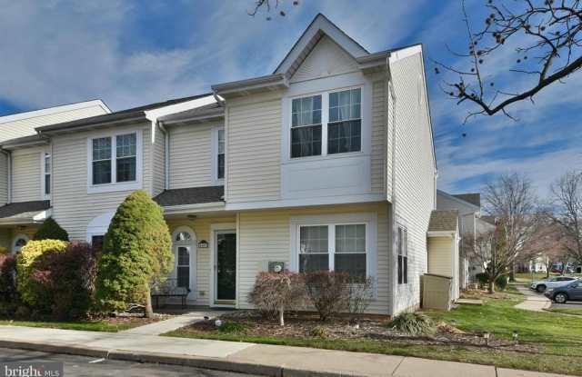 6403 ROLLING HILL DRIVE