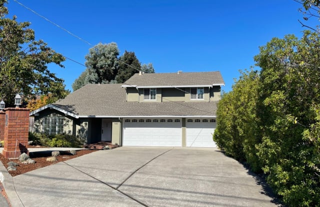 840 Seminole Way - 840 Seminole Way, Redwood City, CA 94062