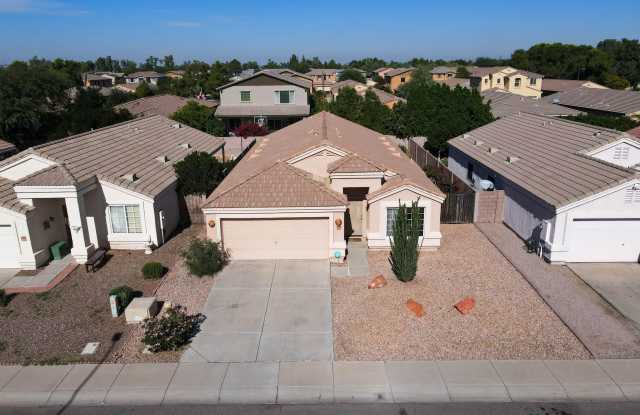 898 E MONTEREY Street