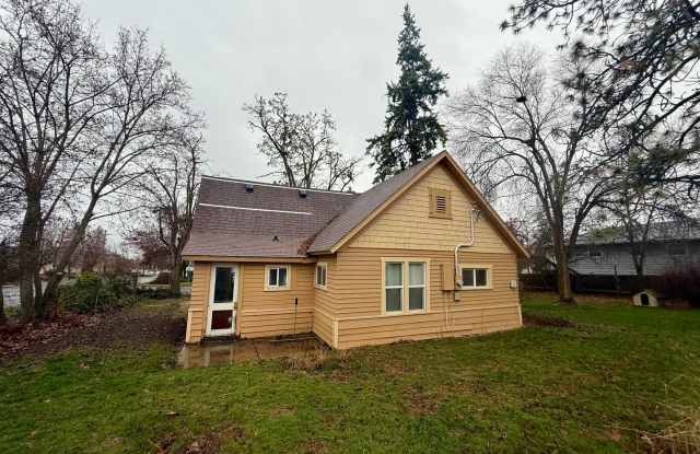 Photo of Charming 2-Bed, 1-Bath Home on a Huge Lot – $1,400/mo – Cheney, WA