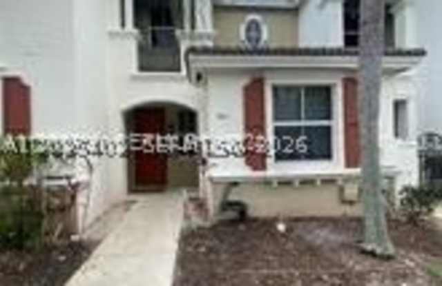 959 NE 42nd Pl