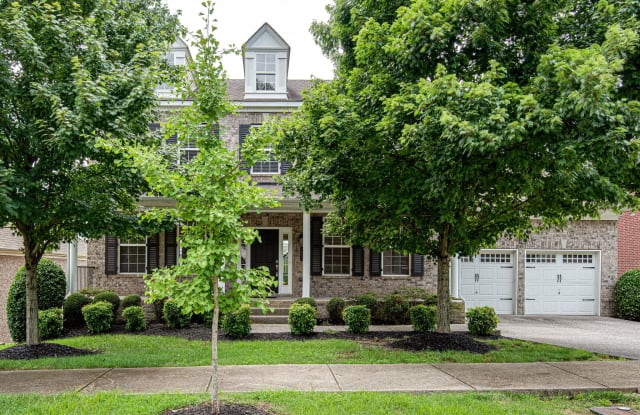 1413 Chantilly Lane - 1413 Chantilly Ln, Franklin, TN 37067