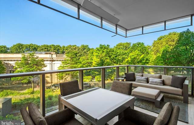 2100 HAMILTON Street unit: 2B