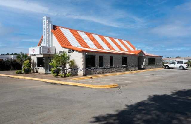 6849 S Broadway Avenue