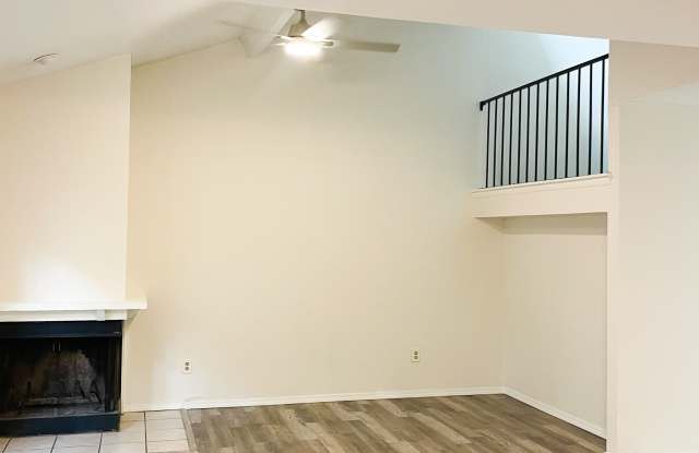 12319 Cedar Springs Ln