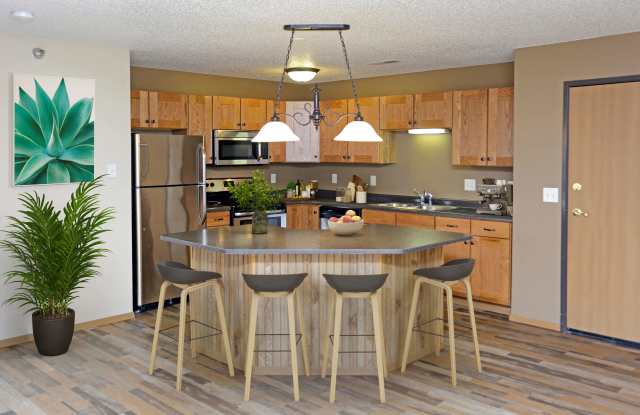 Cottonwood Apartment Homes