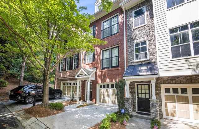5600 Glenridge Park