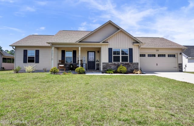 309 Breezeway Drive - 309 Breezeway Drive, Onslow County, NC 28460