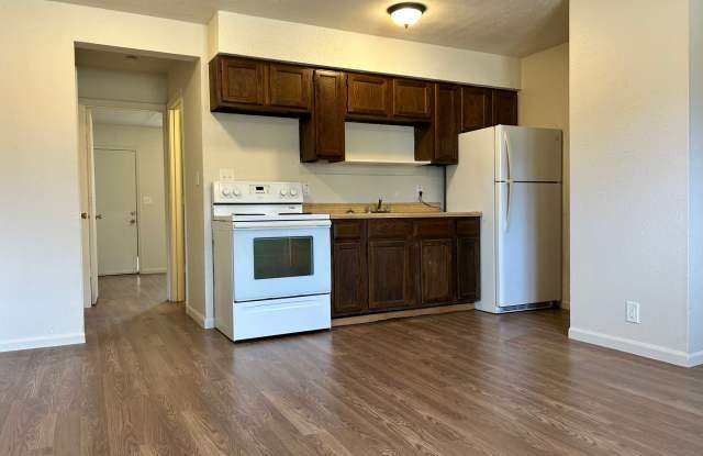 Newly Remodeled, Close to Fort Riley