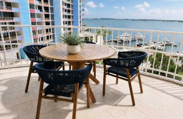 1627 Brickell Ave