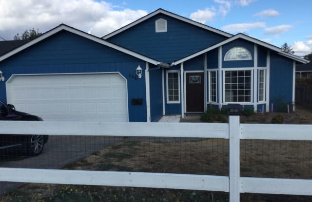 264 S 15th St - 264 South 15th Street, St. Helens, OR 97051
