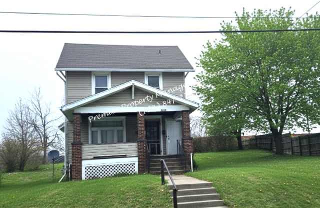 Photo of 1047 Beckford Street #2