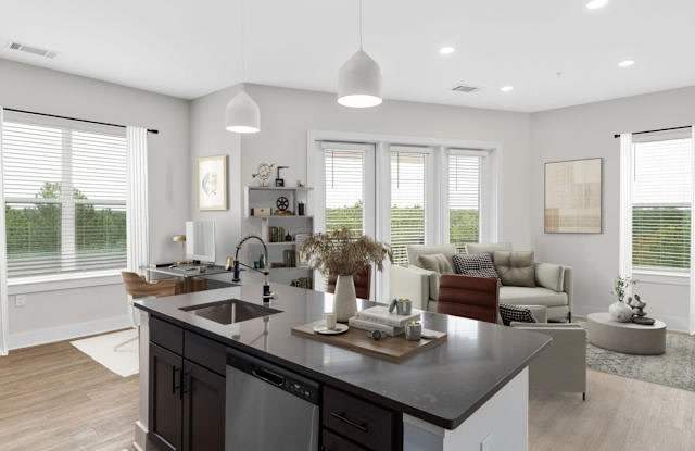 10152 Lake Grove Blvd Unit C21
