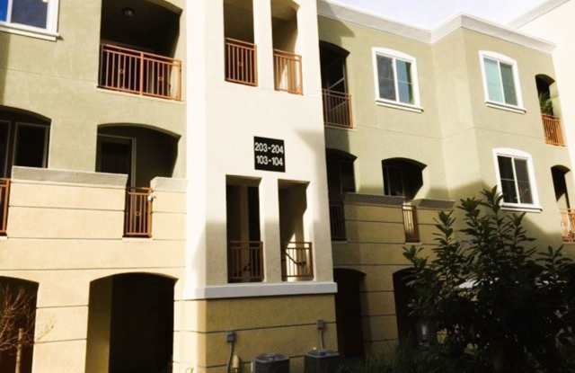 Beautiful San Ramon Condo Near Bishop Ranch  680 FWYs