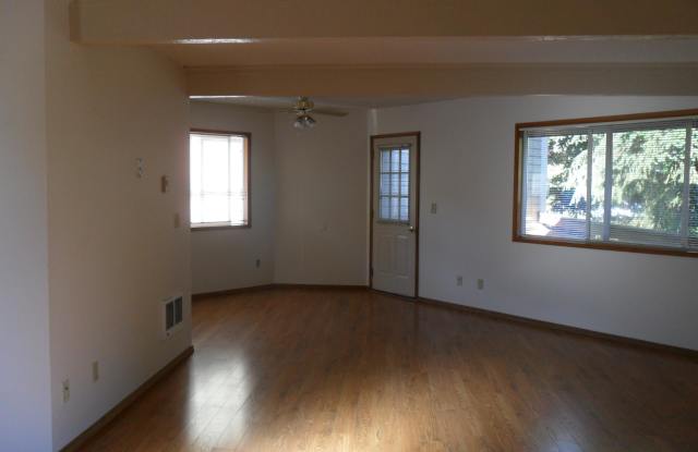 Photo of 303 Bradley Drive SE #19