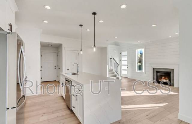 10584 Canyon Villa Drive