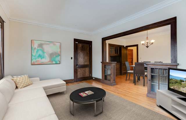 3925 Pleasant Avenue S