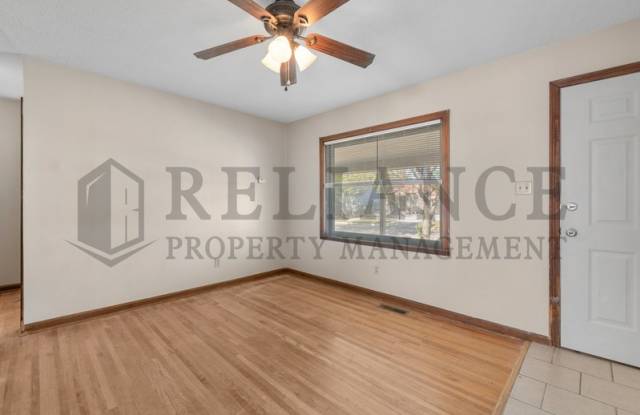 1912 North Hood Street