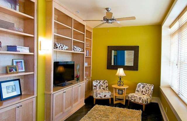 Photo of 9-13 Midtown-215 NW 10th (Hadden Hall)