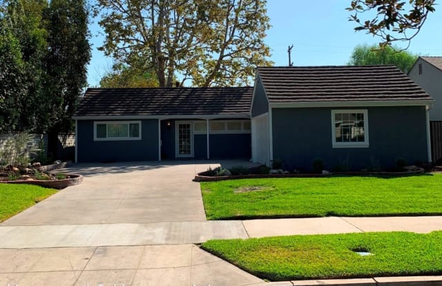 4552 Allott Ave. - 4552 Allott Avenue, Los Angeles, CA 91423