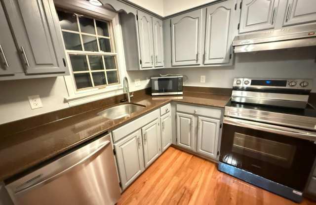 3965 PEPPERIDGE Court