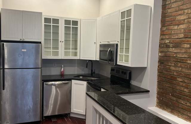 Photo of 2215 Eutaw Place