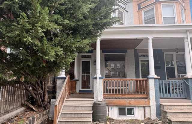 Gorgeous Hampden 2bd/2ba w/ Fin Bsmt, W/D, A/C and more! Available 5/1