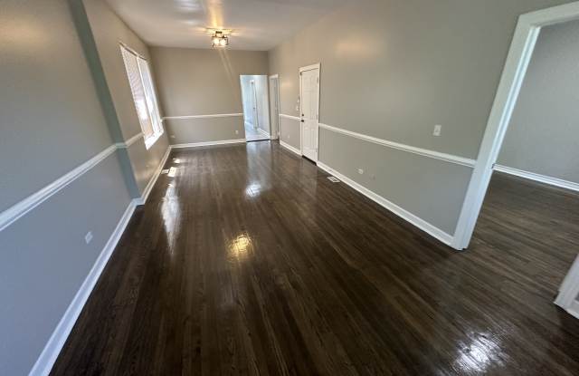 Photo of 5724 South May Street